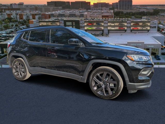 New 2026 Jeep Compass Latitude w/ Sun and Sound Group