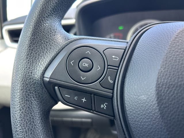 Used 2020 Toyota Corolla LE image 16