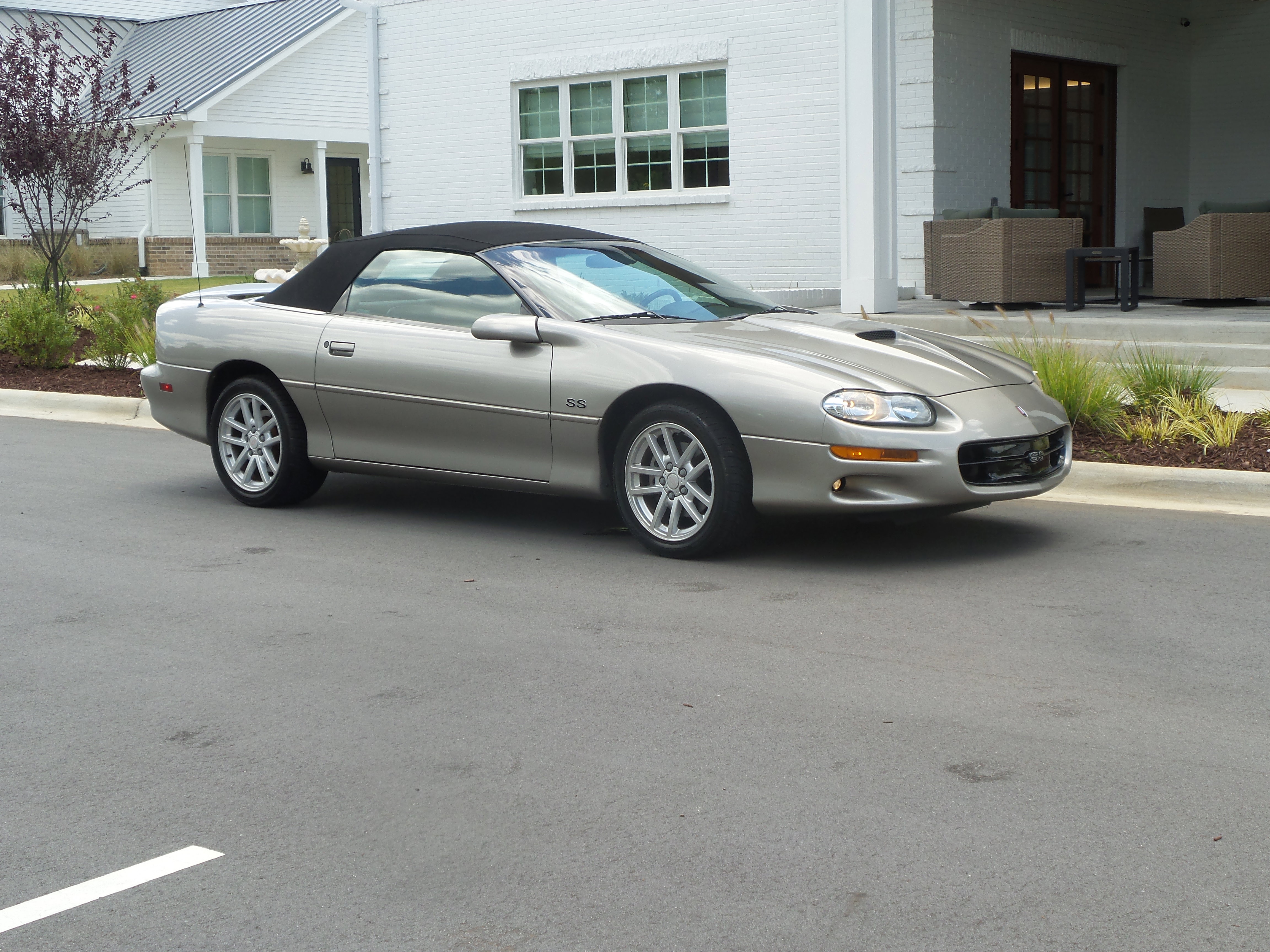 Used 2001 Chevrolet Camaro Z28 w/ SS Performance/Appearance Pkg image 23