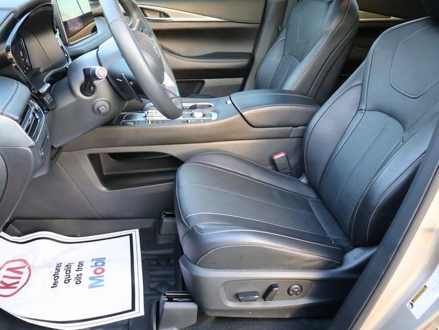 Used 2025 INFINITI QX60 Luxe image 44