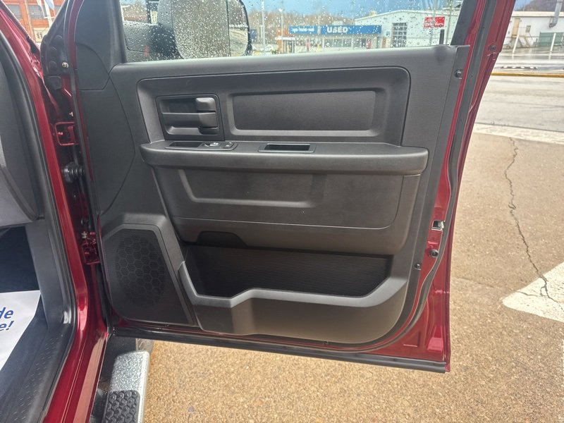 Used 2017 RAM 2500 Tradesman w/ Chrome Appearance Group image 18