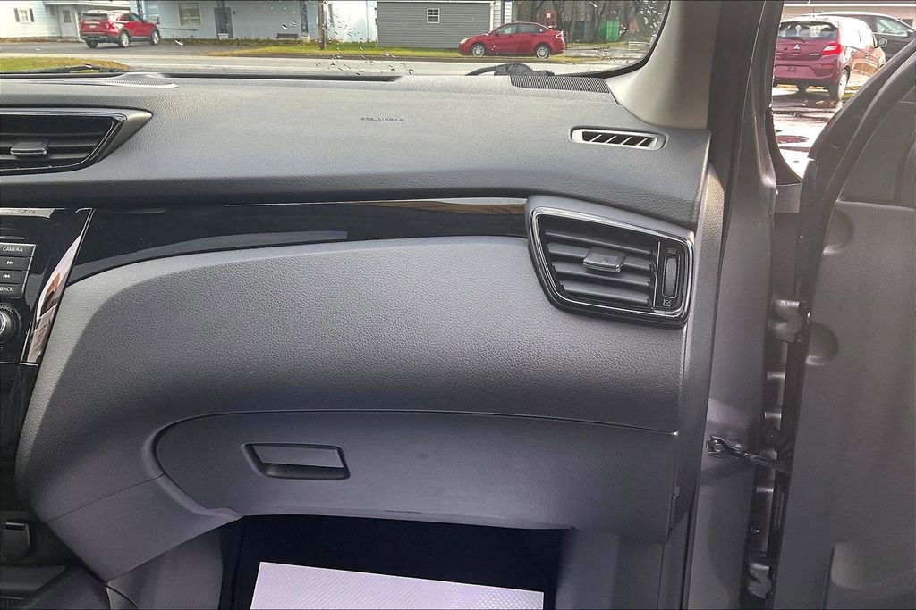 Used 2022 Nissan Rogue Sport SL w/ Premium Package image 15