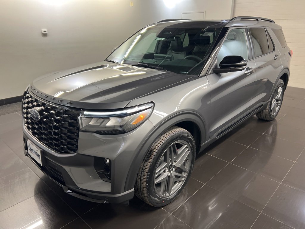 New 2026 Ford Explorer ST-Line w/ ST-Line Street Pack image 3