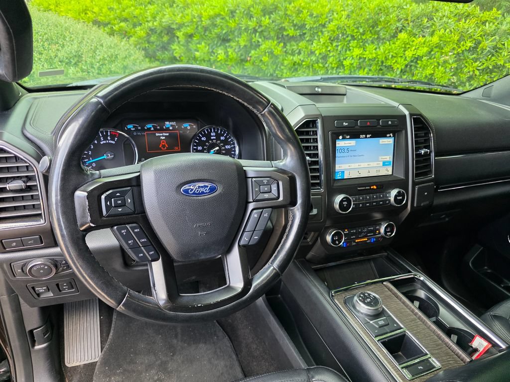 Used 2019 Ford Expedition Limited RWD image 16