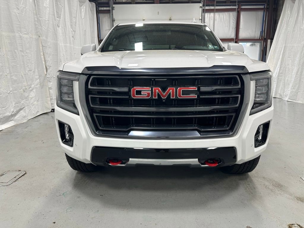 Used 2024 GMC Yukon AT4 w/ AT4 Premium Package image 2