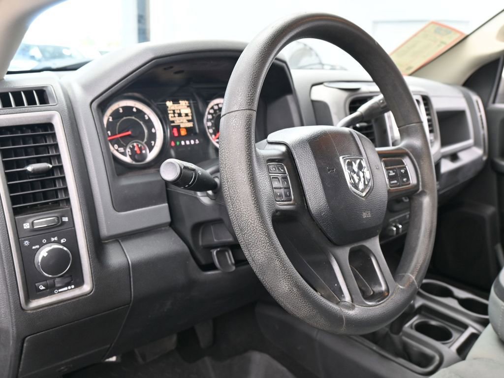 Used 2018 RAM 3500 Tradesman w/ Chrome Appearance Group image 15