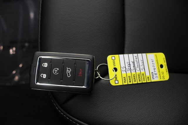 New 2025 Jeep Grand Cherokee L Limited w/ Trailer Tow Package image 7