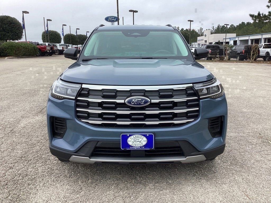 New 2026 Ford Explorer Active image 2