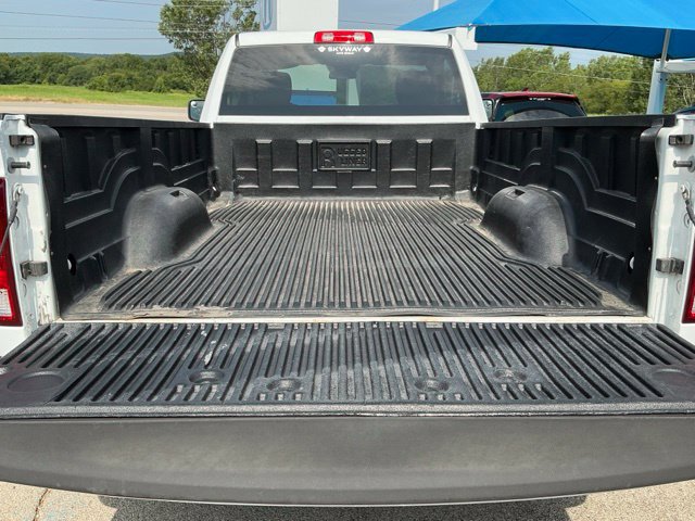 Used 2021 RAM 1500 Classic SLT AWD/4WD image 6