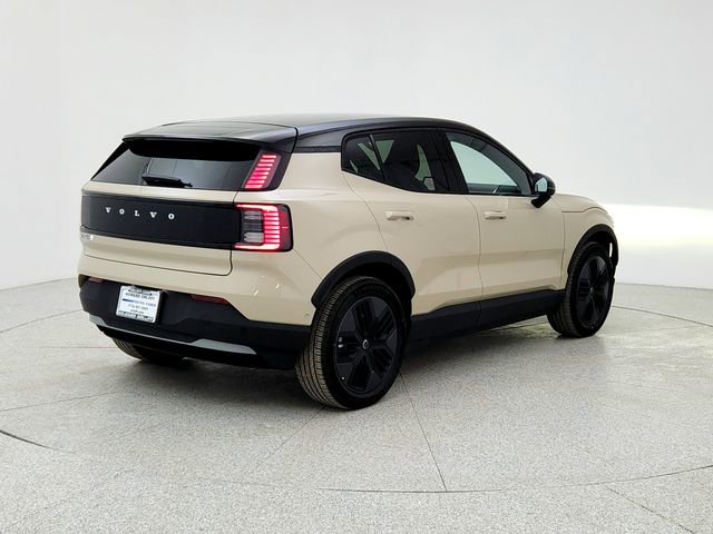 New 2026 Volvo EX30 Cross Country Ultra image 5