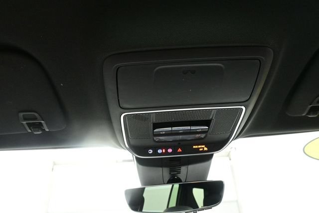 Used 2025 Chevrolet Traverse High Country w/ LPO, Floor Liner Package FWD image 12