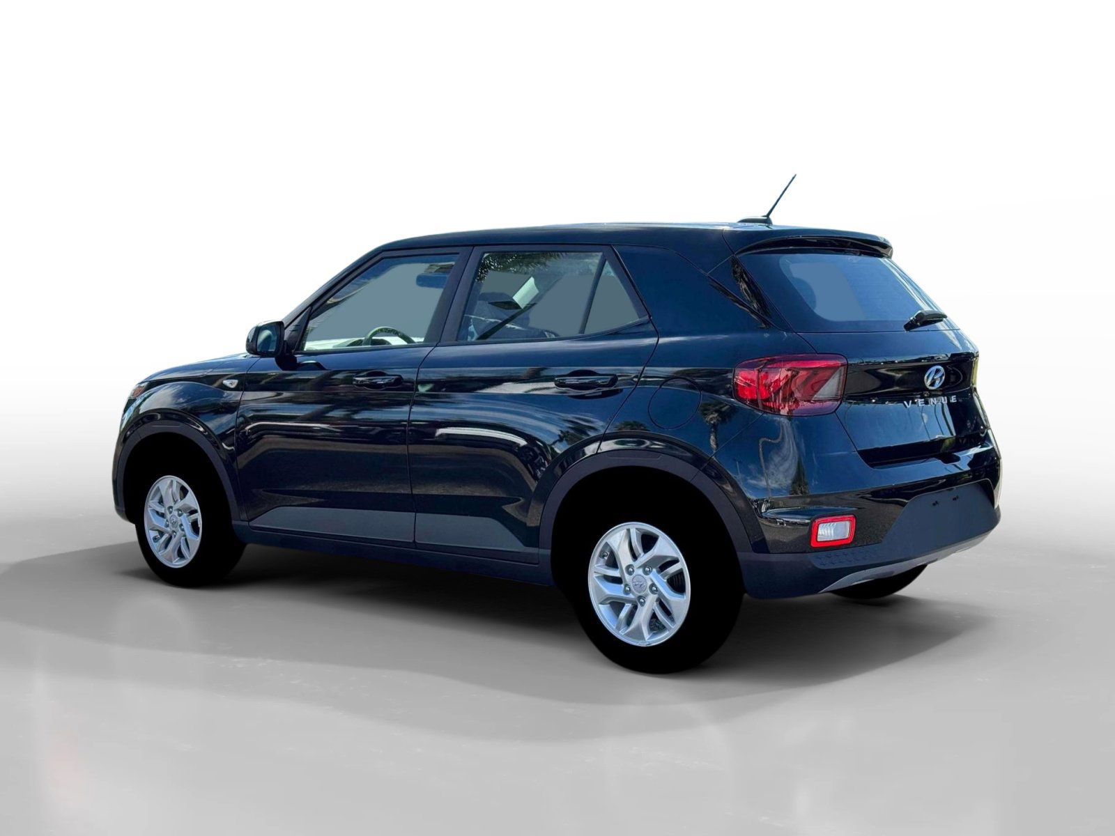 New 2026 Hyundai Venue SE image 4