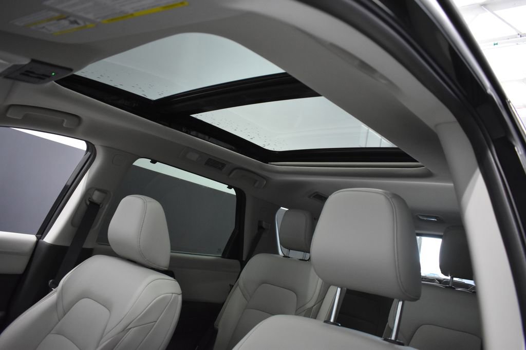 New 2026 Nissan Pathfinder SL AWD/4WD image 17