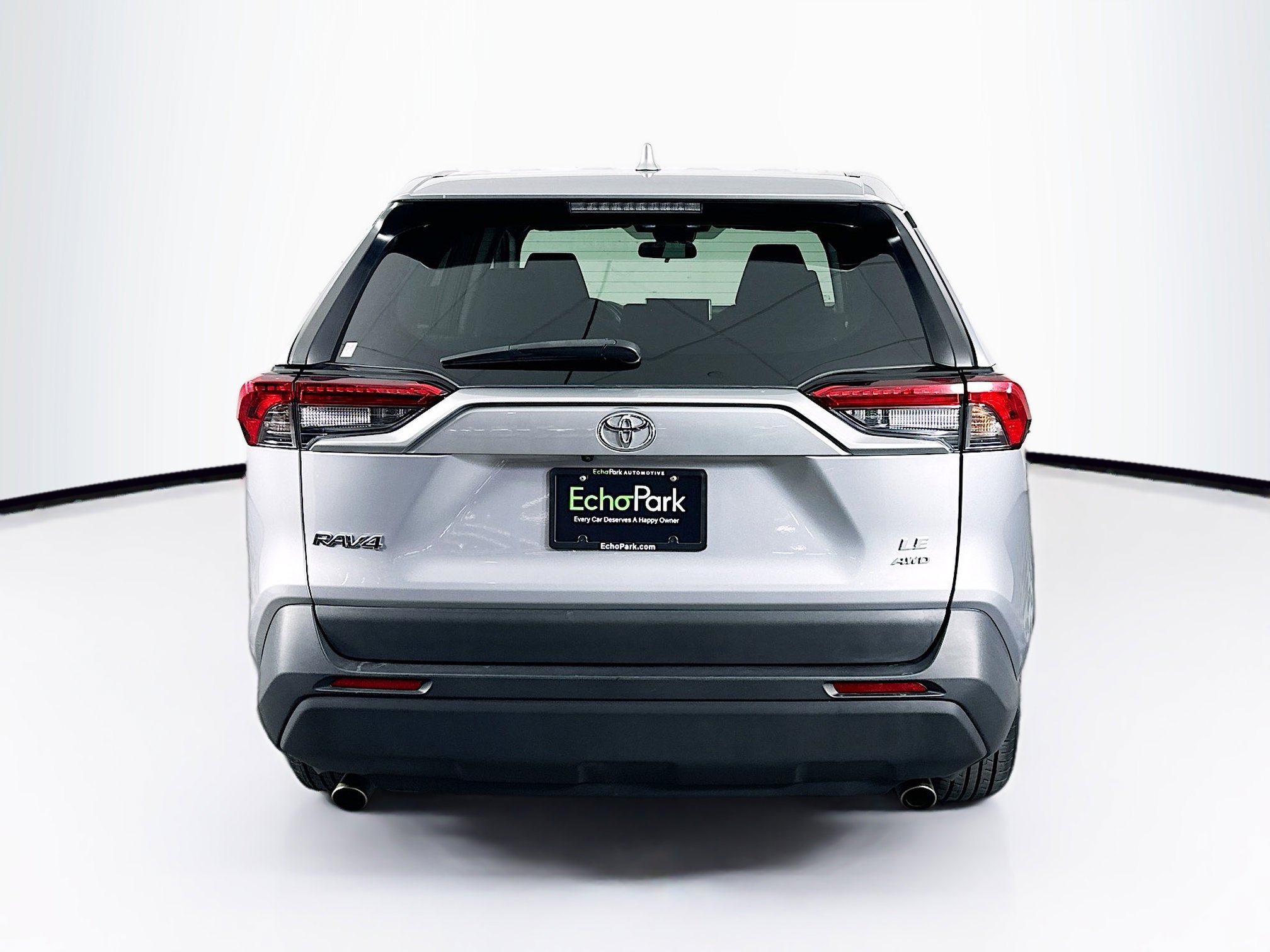 Used 2024 Toyota RAV4 LE image 7