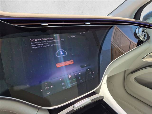 New 2026 Mercedes-Benz EQS 400 4MATIC SUV image 13
