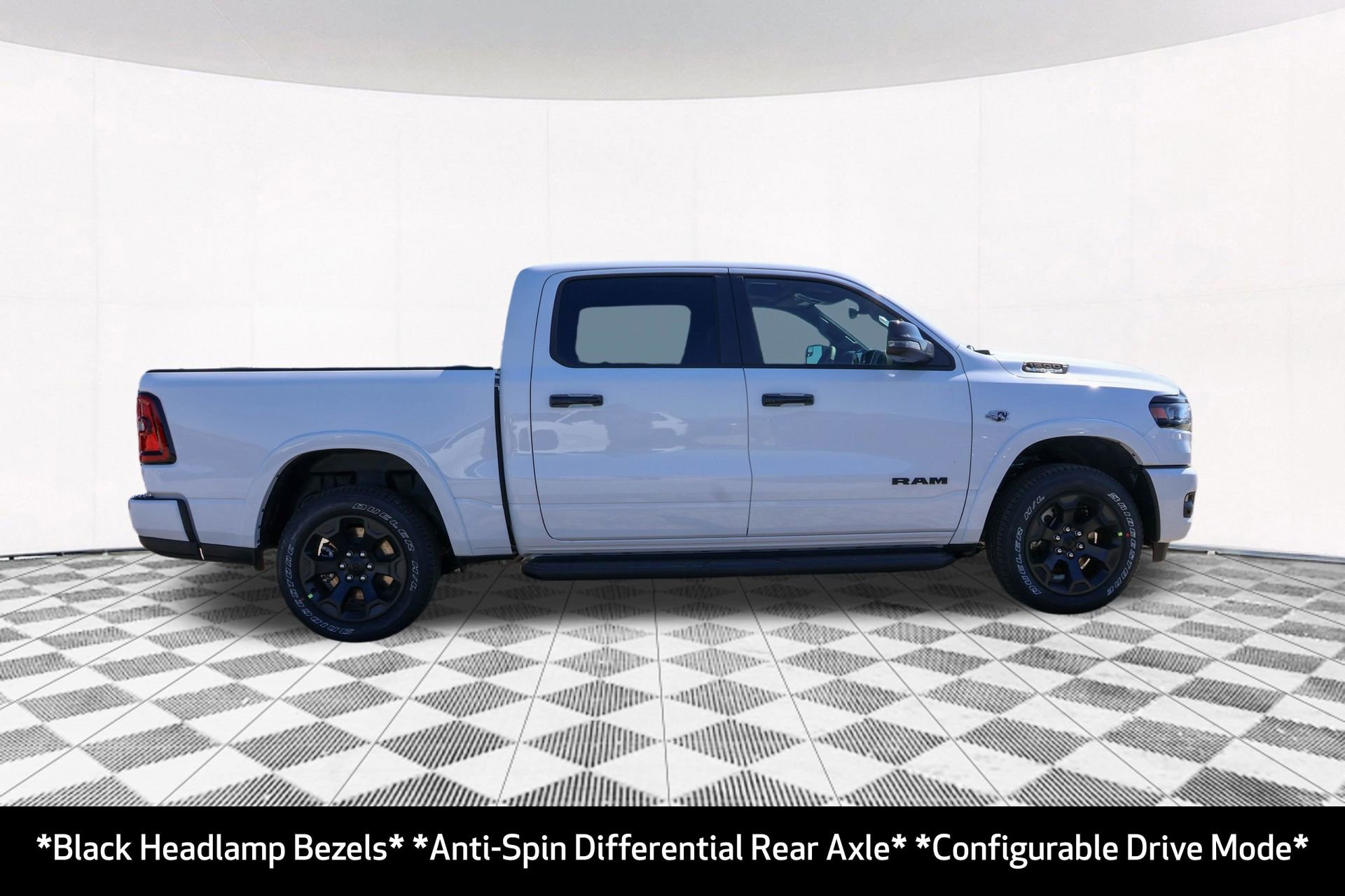 New 2026 RAM 1500 4x4 Crew Cab image 15