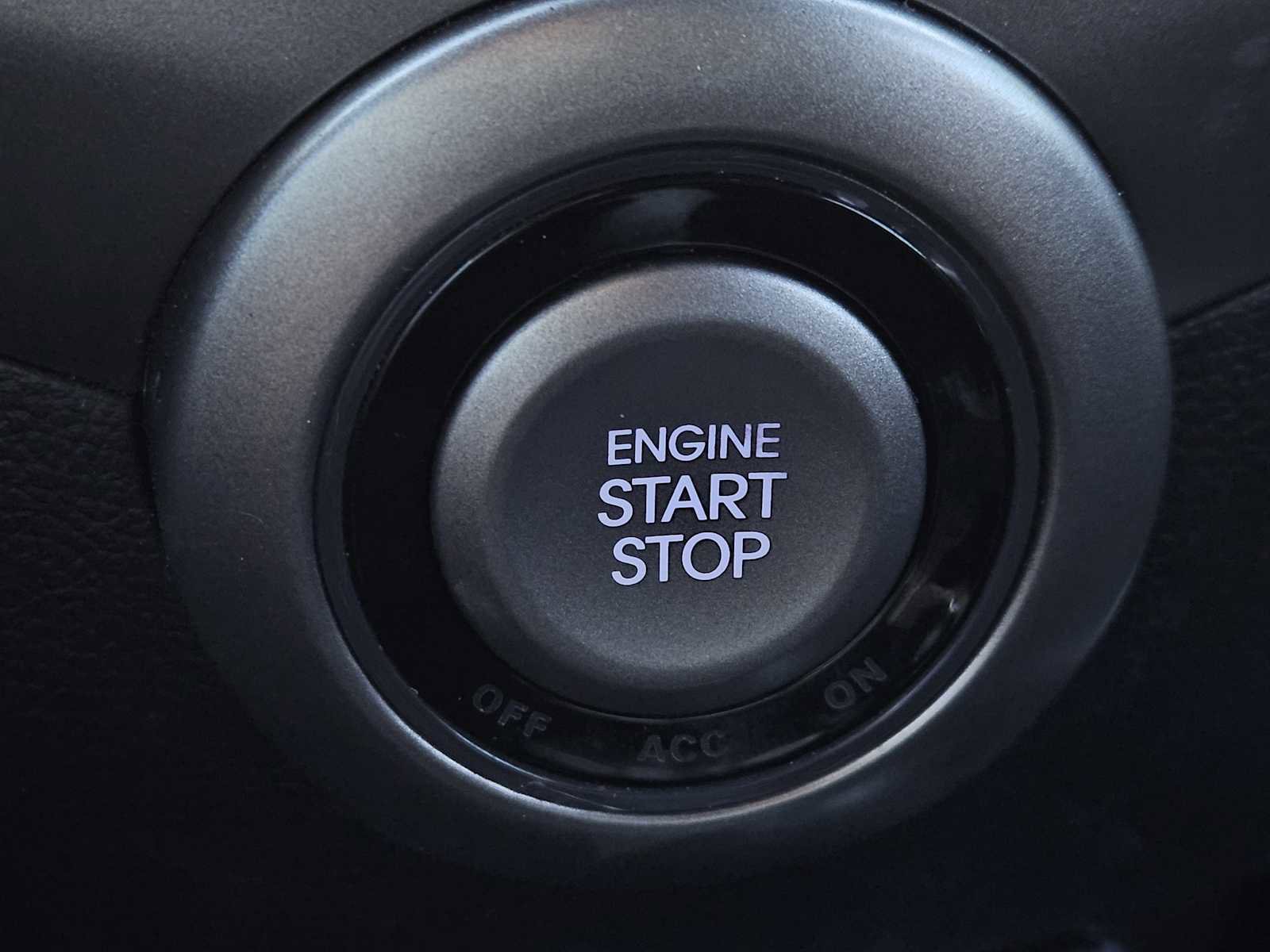 Used 2017 Hyundai Veloster Value Edition image 20