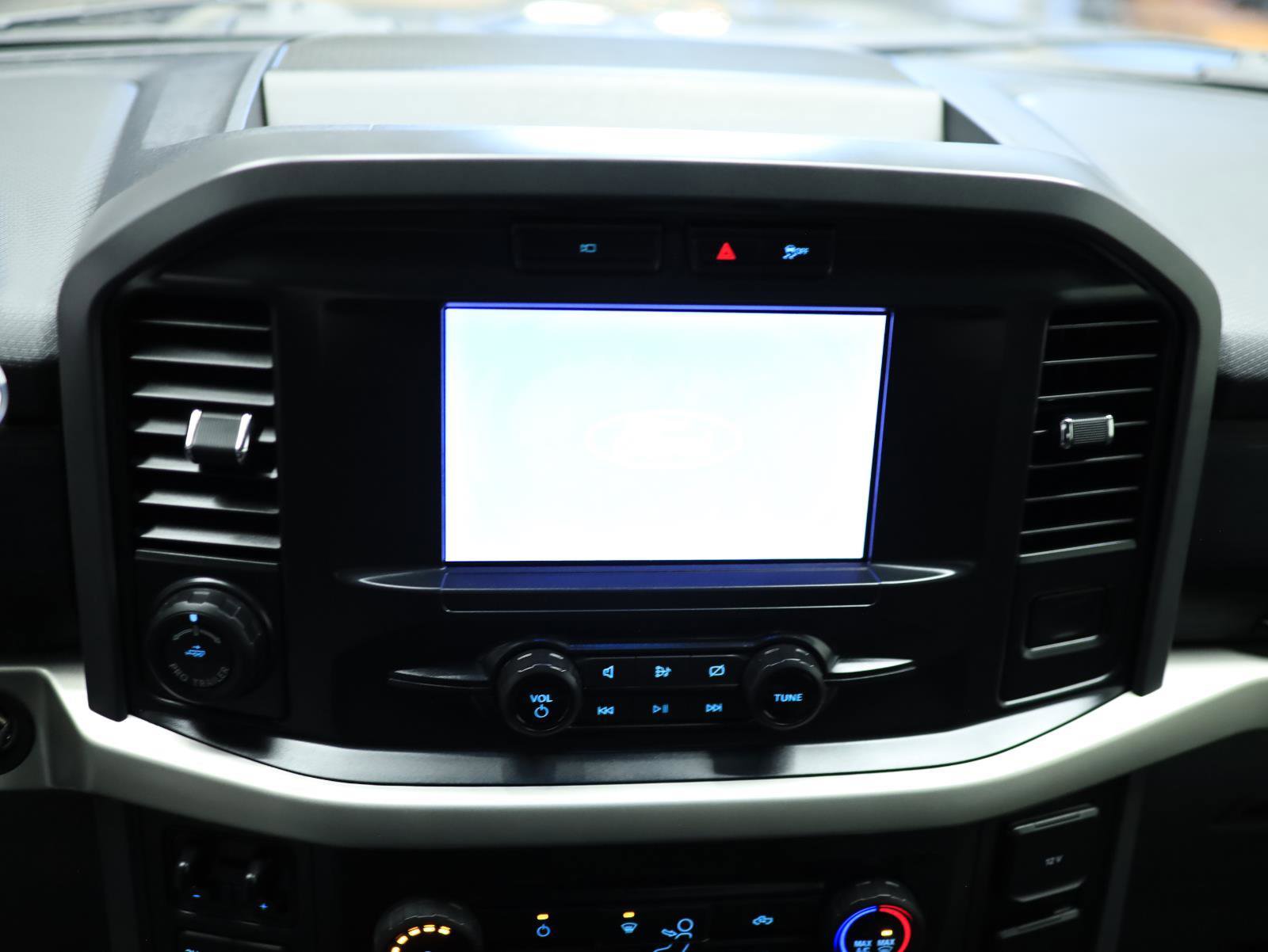 Used 2022 Ford F150 XLT w/ Trailer Tow Package image 26