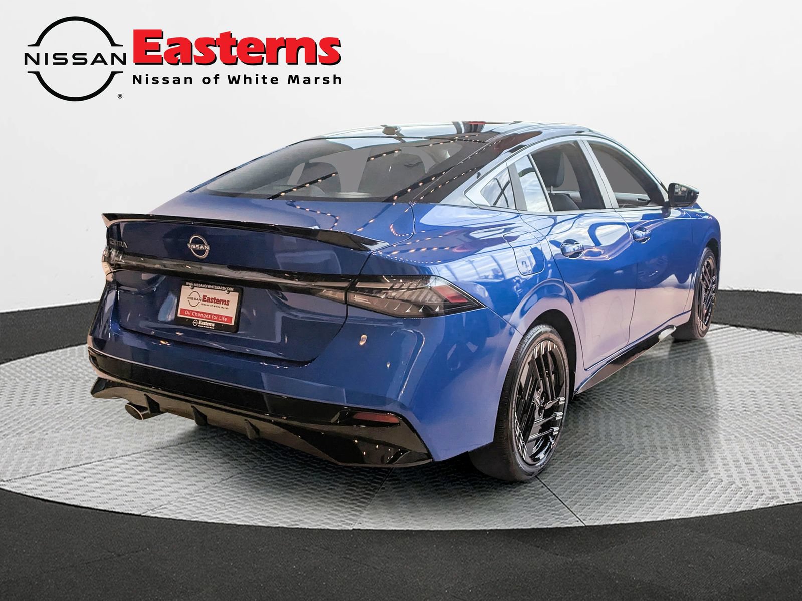 New 2027 Nissan Sentra SR w/ Floor Mat Package FWD image 6