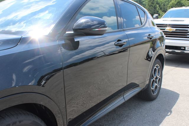 Used 2025 Alfa Romeo Tonale AWD/4WD image 45