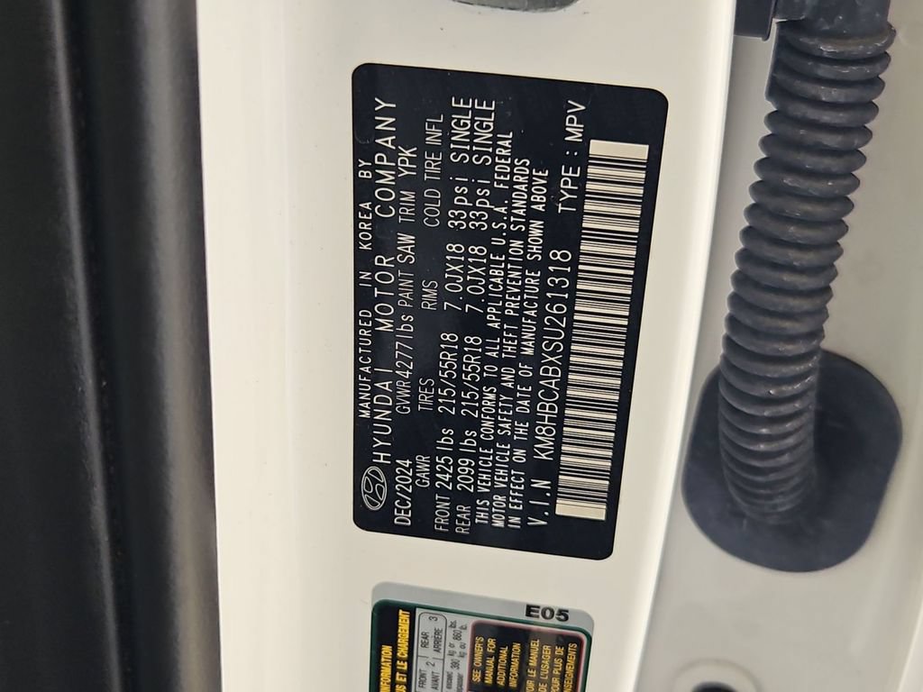 Certified 2025 Hyundai Kona SEL AWD/4WD image 32