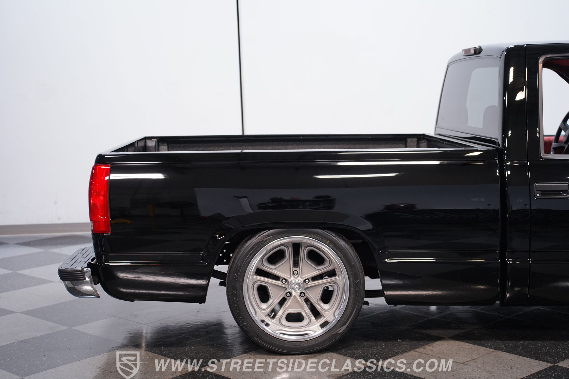 Used 1994 Chevrolet Silverado 1500 2WD Regular Cab image 24
