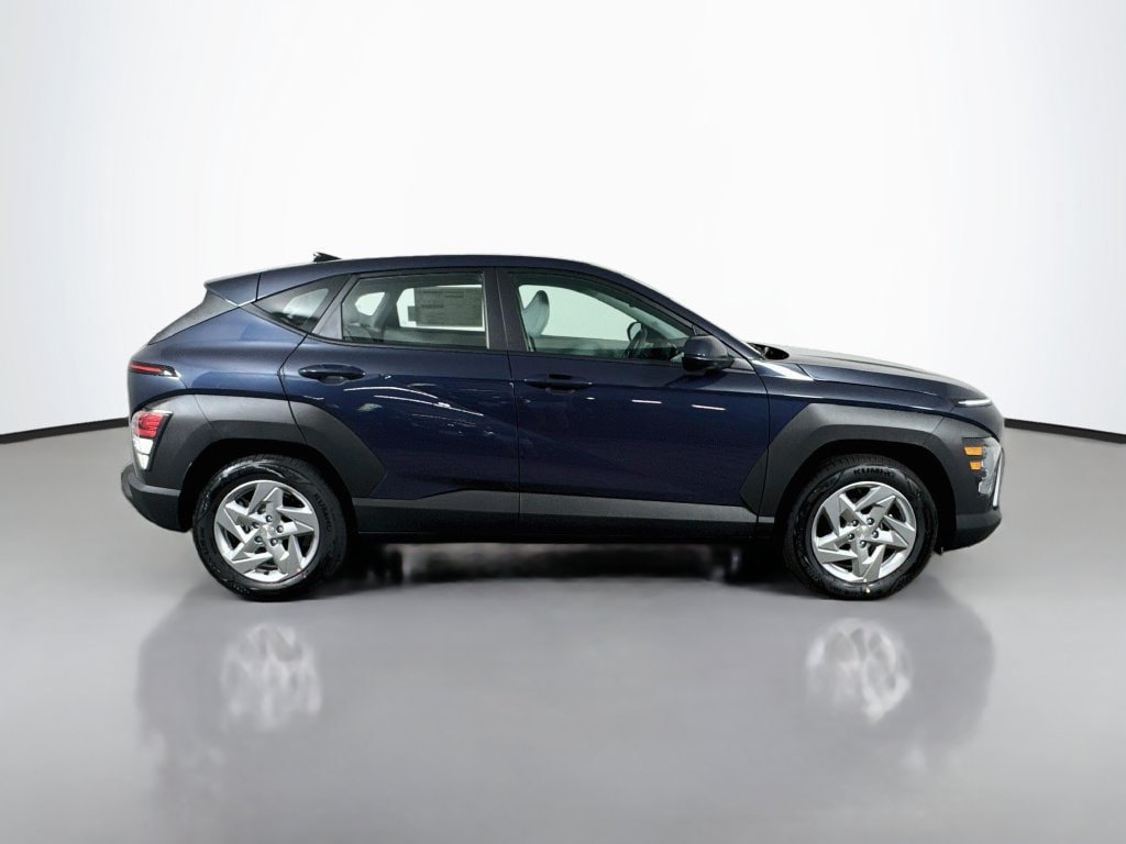 New 2027 Hyundai Kona SE FWD image 9