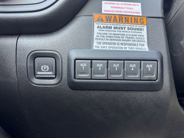 New 2025 GMC Sierra 2500 Pro w/ Convenience Package AWD/4WD image 16