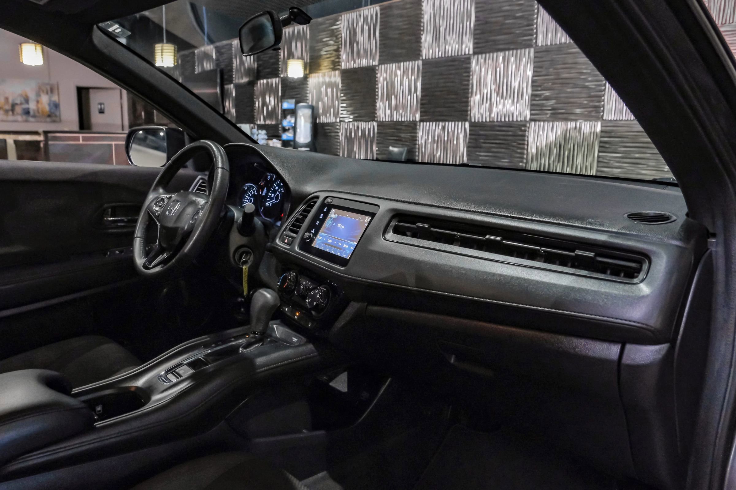 Used 2022 Honda HR-V Sport image 12