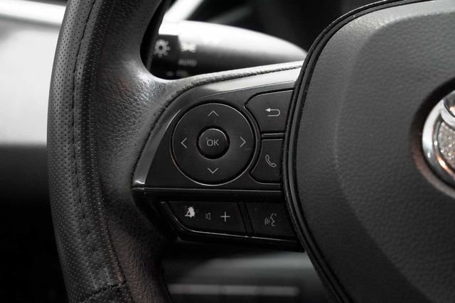 Used 2021 Toyota Corolla LE image 21