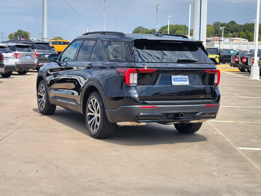 New 2026 Ford Explorer ST-Line w/ Premium Package RWD image 4