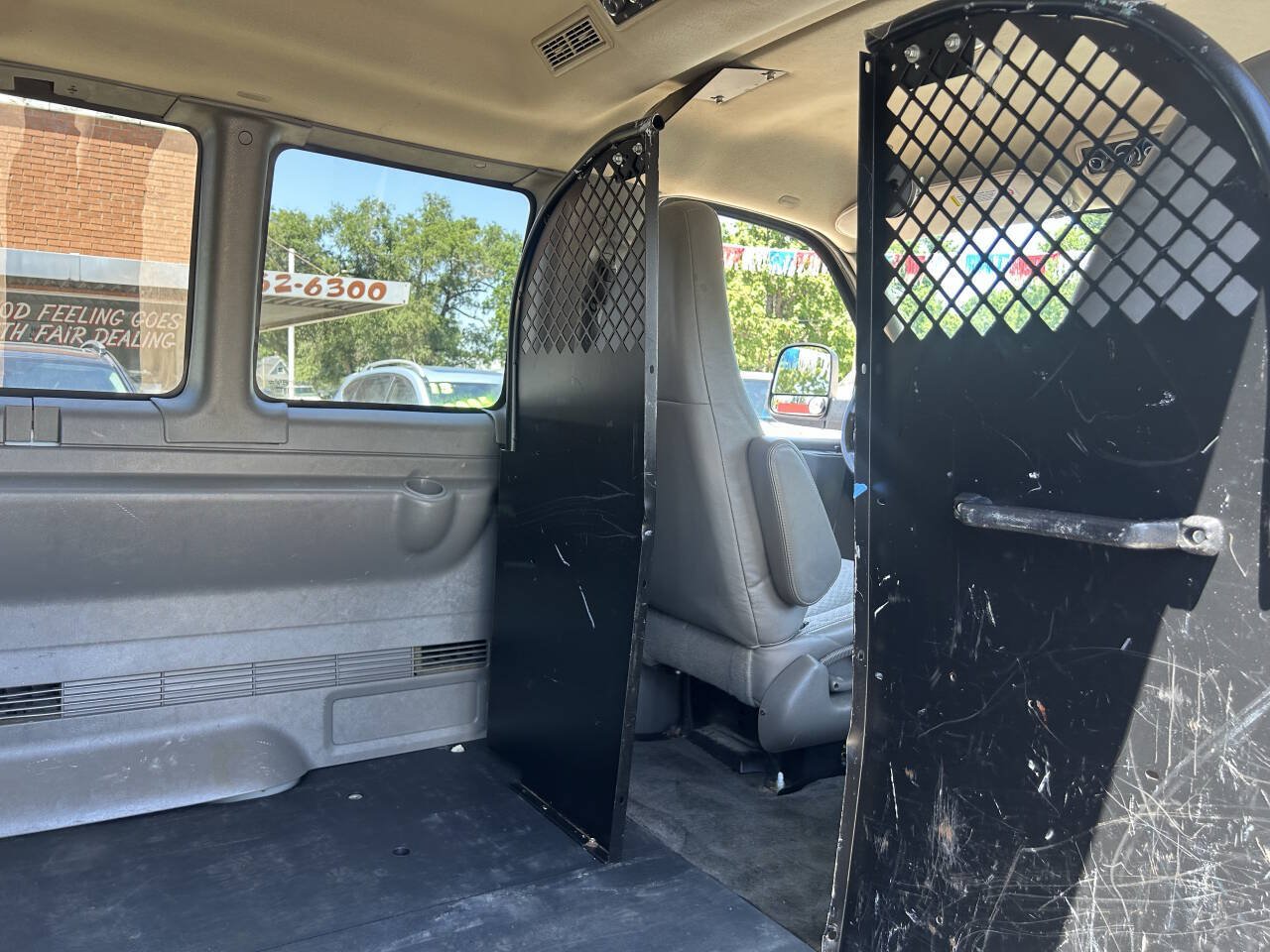 Used 2014 Chevrolet Express 1500 LT w/ LT Preferred Equipment Group RWD image 16
