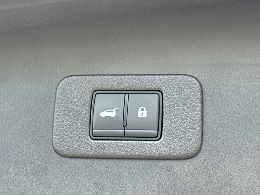 Certified 2024 Nissan Armada SL w/ Captain's Chairs Package image 22