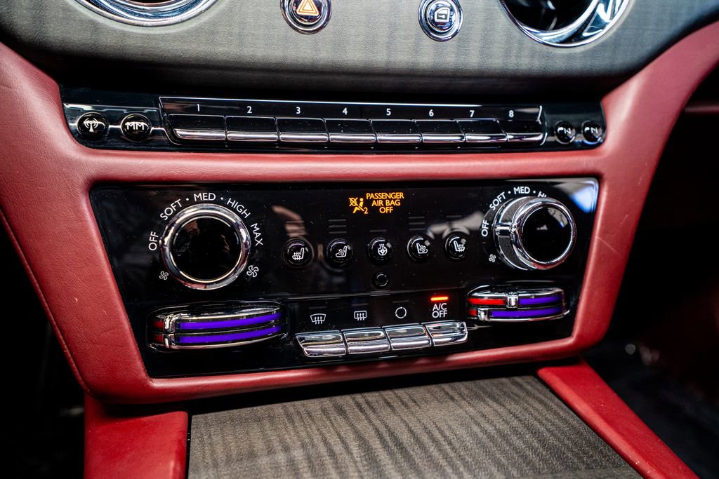 Used 2021 Rolls-Royce Ghost image 48