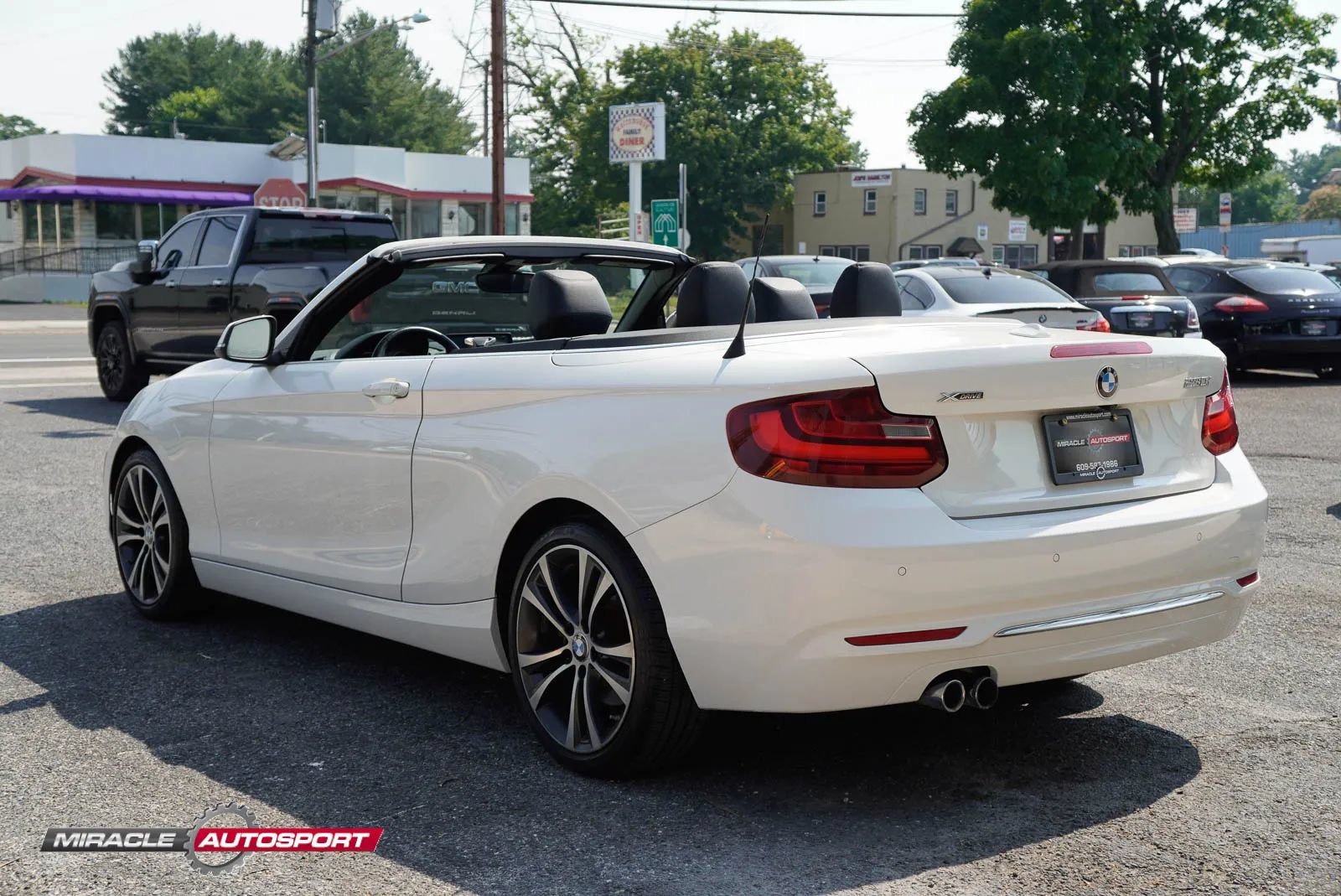 Used 2017 BMW 230i xDrive Convertible AWD/4WD image 4