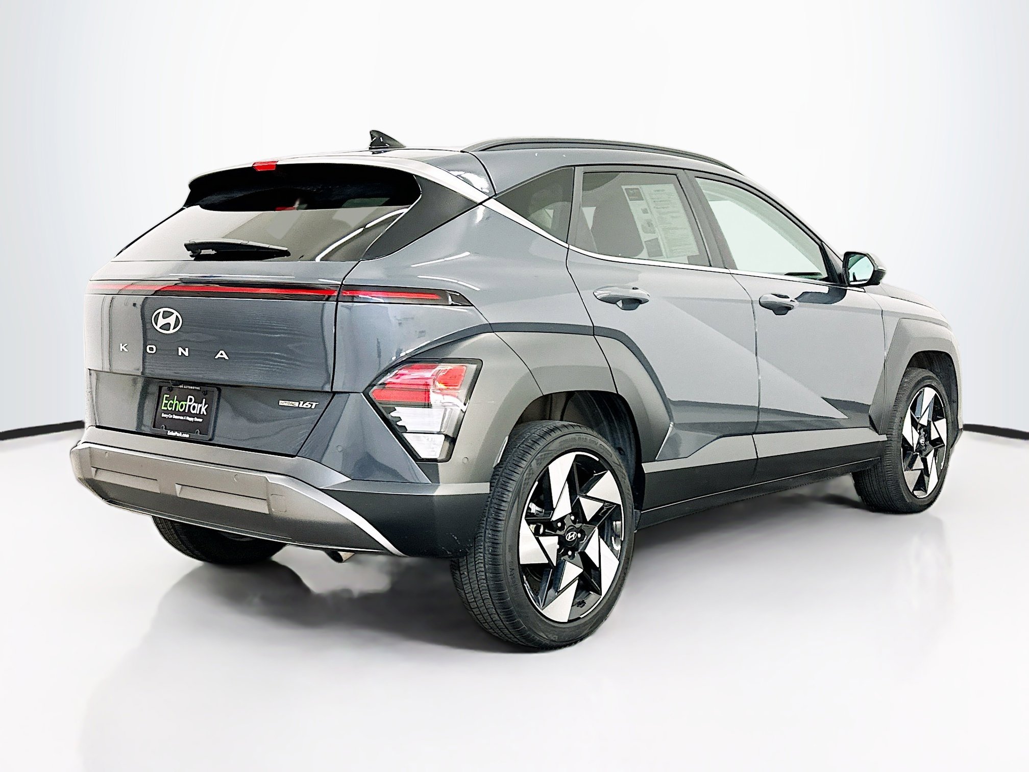 Used 2024 Hyundai Kona Limited image 9