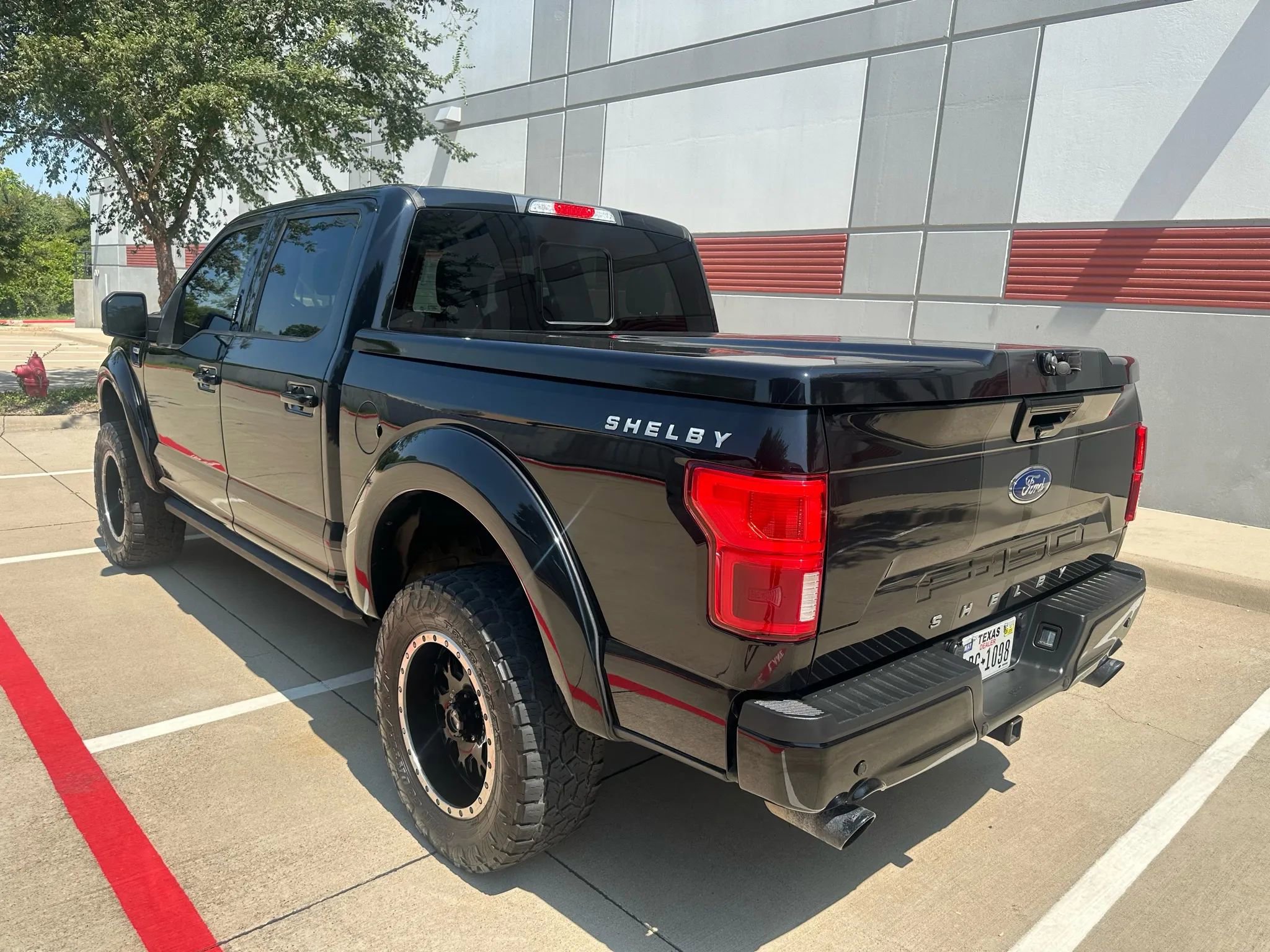 Used 2019 Ford F150 Lariat w/ Equipment Group 502A Luxury image 13