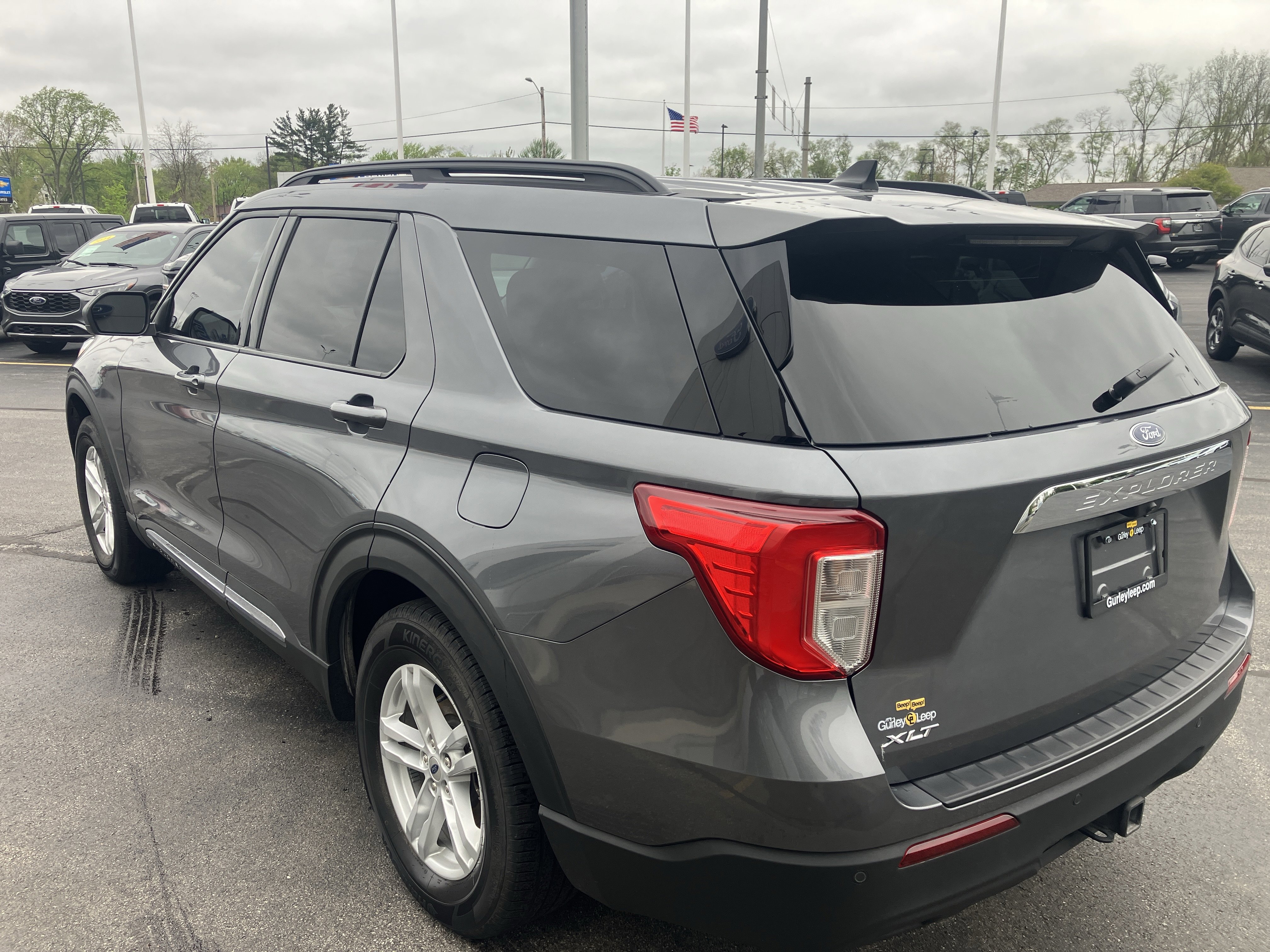 Used 2021 Ford Explorer XLT w/ Class III Trailer Tow Package RWD image 5