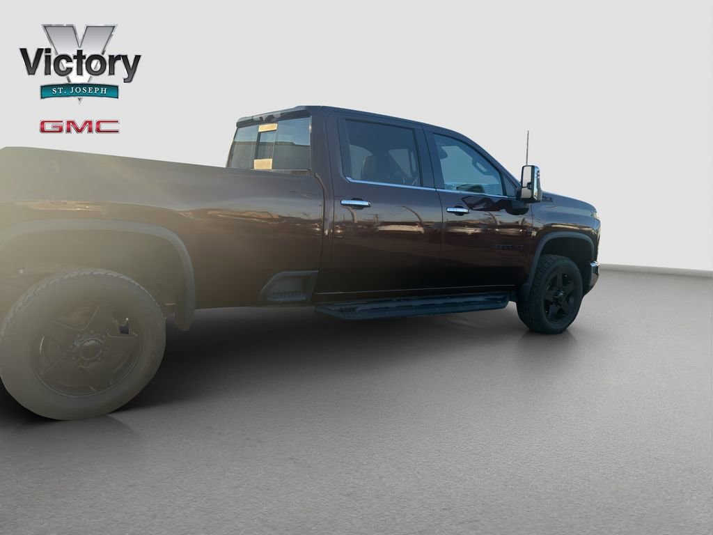 Used 2024 Chevrolet Silverado 3500 LTZ w/ LTZ Plus Package image 18