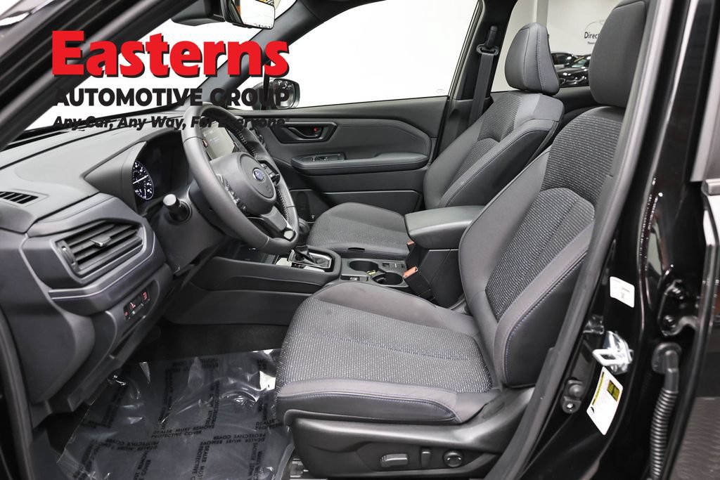 Used 2025 Subaru Forester Premium AWD/4WD image 27