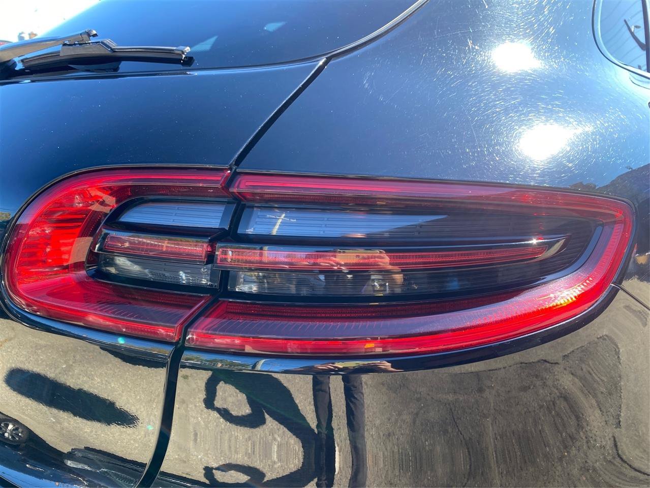 Used 2018 Porsche Macan S AWD/4WD image 20