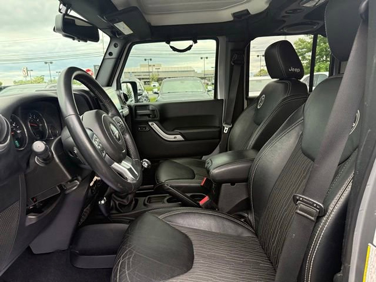 Used 2014 Jeep Wrangler Unlimited Sport AWD/4WD image 7