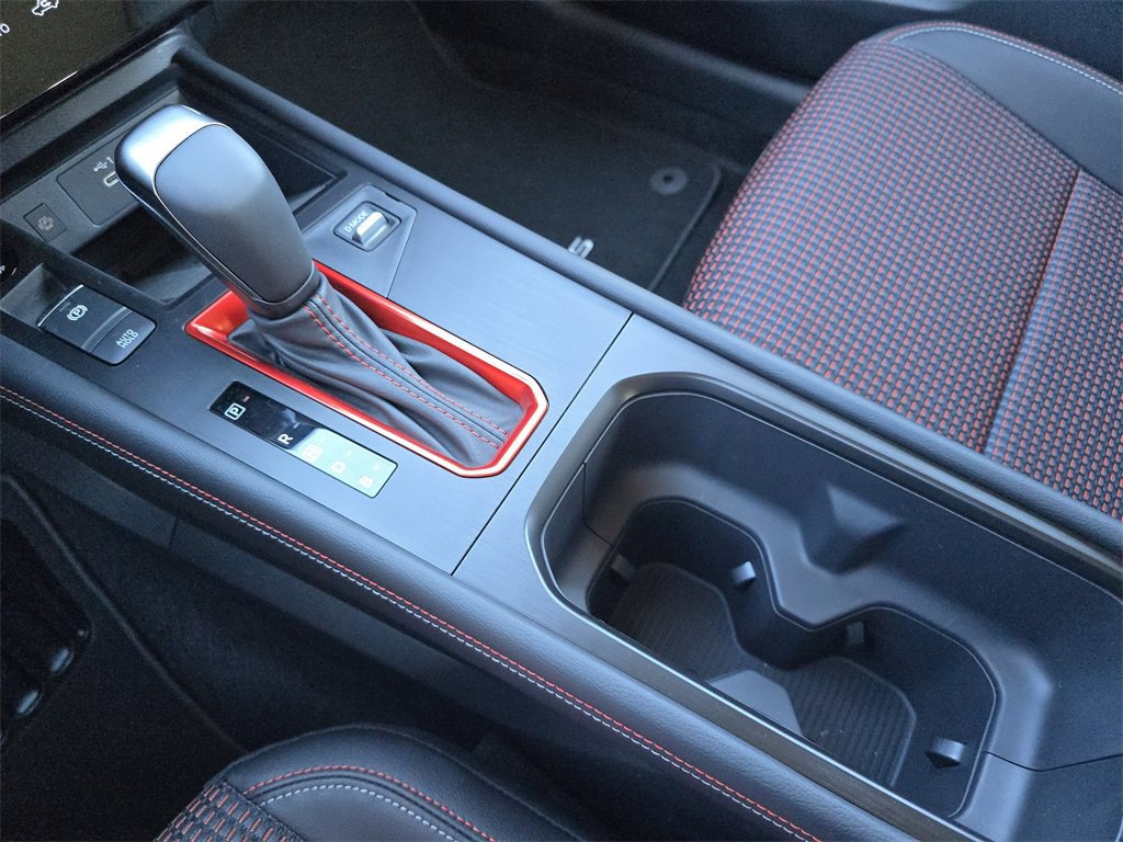 New 2027 Nissan Kicks SR AWD/4WD image 14