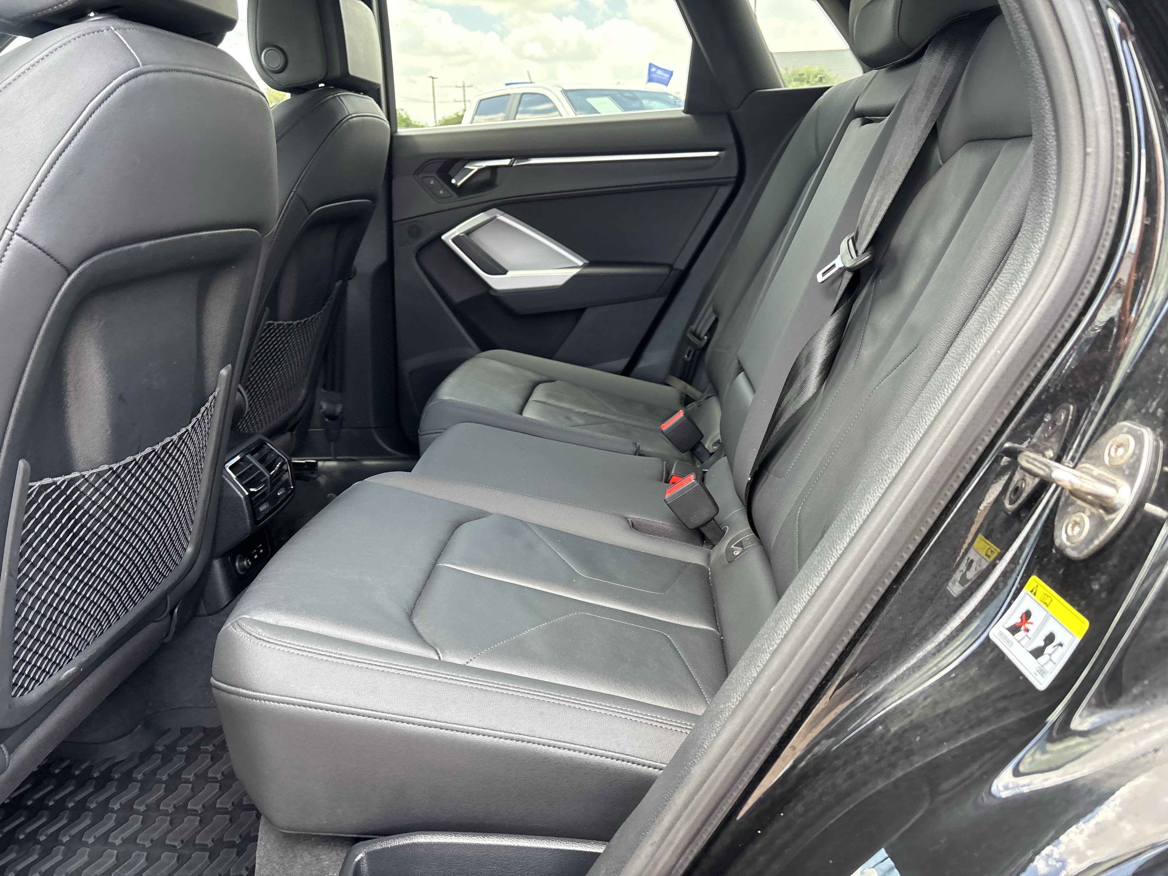 Used 2022 Audi Q3 2.0T Premium Plus w/ Premium Plus Package AWD/4WD image 14