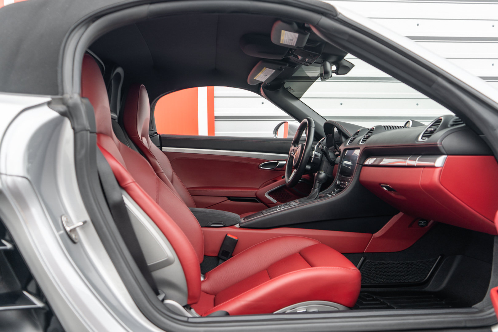 Used 2018 Porsche 718 Boxster GTS RWD image 34