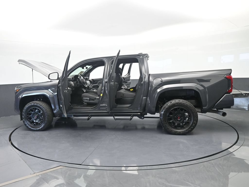 Used 2025 Toyota Tacoma SR5 RWD image 79