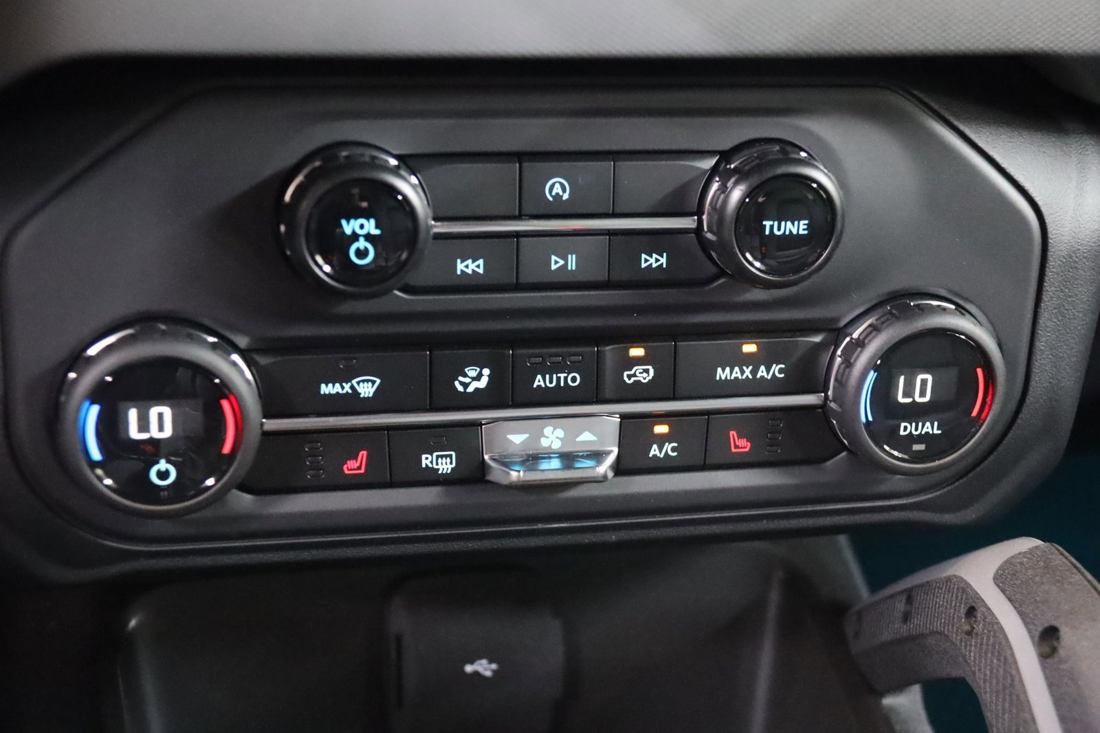 New 2024 Ford Bronco Big Bend image 22