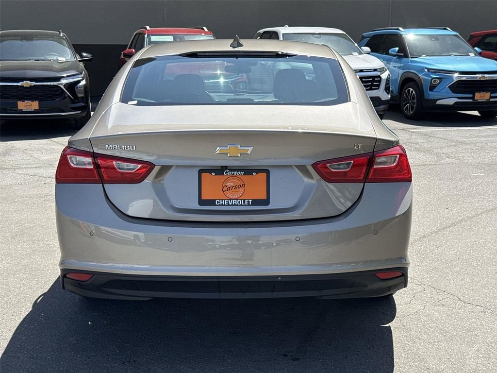 Used 2025 Chevrolet Malibu LT FWD image 4