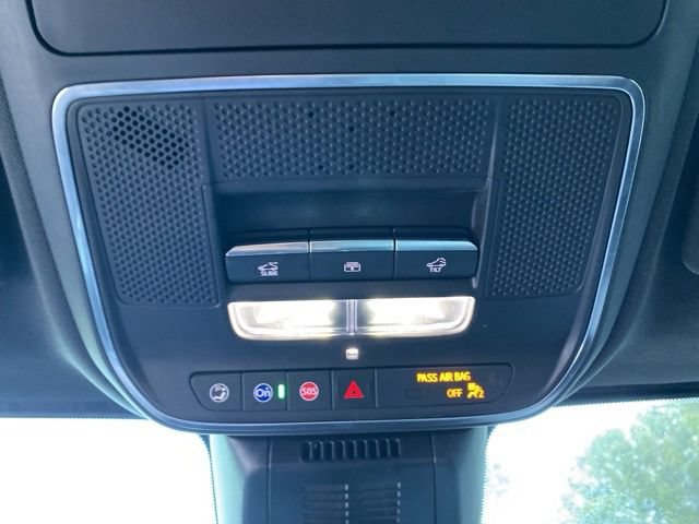 Used 2025 Chevrolet Equinox RS w/ Safety and Technology Package AWD/4WD image 17