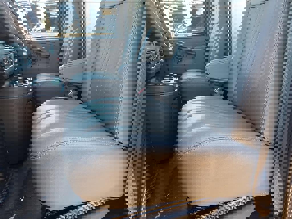 New 2025 GMC Savana 3500 w/ Power Convenience Package image 11